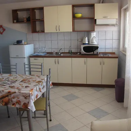 Leila Apartment